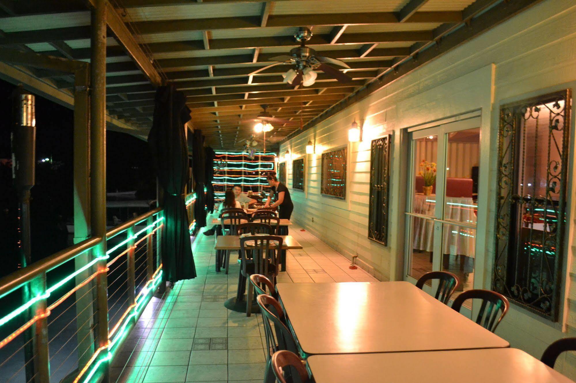 West Plaza Malakal Hotel Koror Bagian luar foto