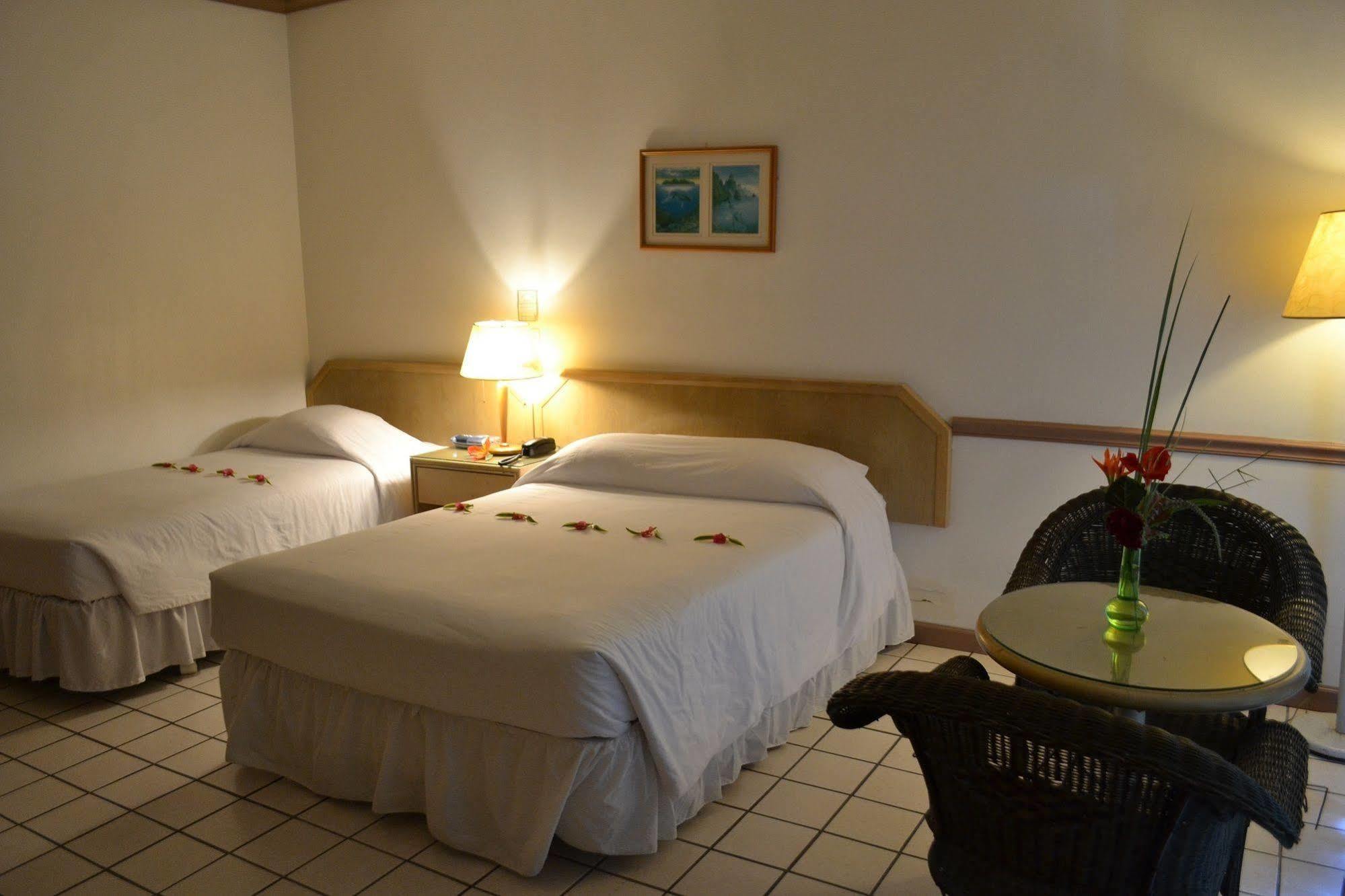 West Plaza Malakal Hotel Koror Bagian luar foto